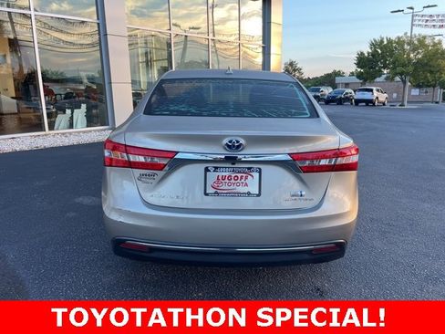 Used 2015 Toyota Avalon Limited image 35
