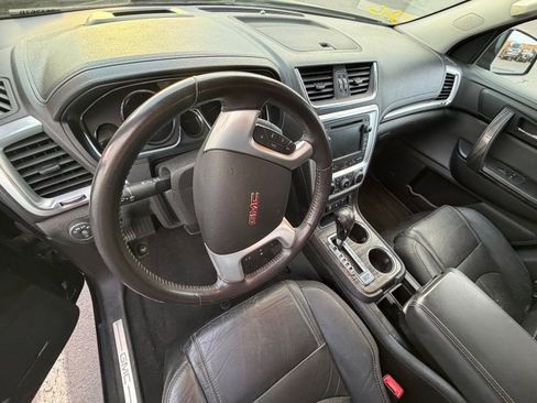 Used 2014 GMC Acadia SLT w/ Technology Package FWD image 7