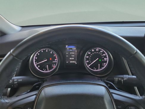 Used 2023 Toyota Camry SE FWD image 24