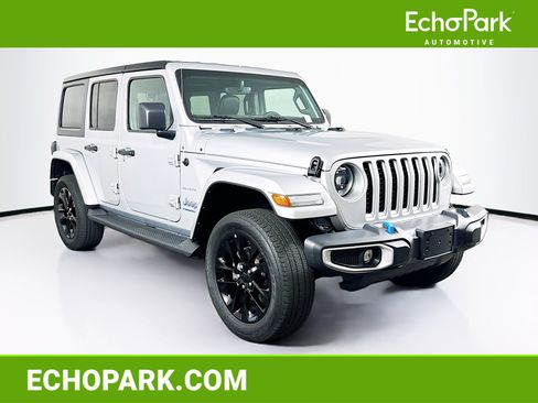 Used 2023 Jeep Wrangler Unlimited Sahara w/ Cold Weather Group AWD/4WD image 1