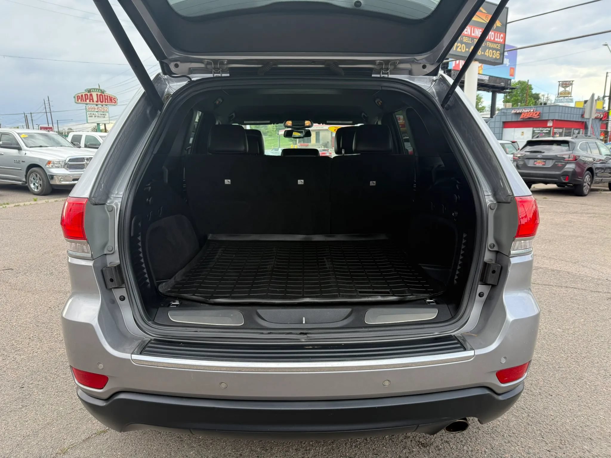 Used 2015 Jeep Grand Cherokee Limited AWD/4WD image 29