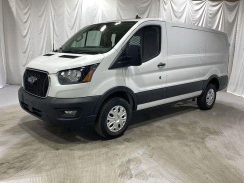 Used 2024 Ford Transit 250 Low Roof w/ Exterior Upgrade Package image 4
