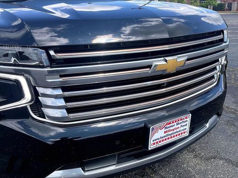 Used 2022 Chevrolet Suburban High Country AWD/4WD image 27