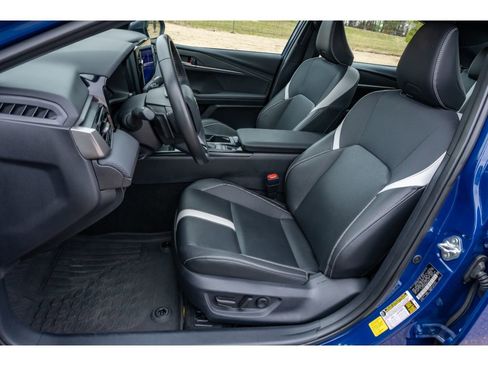 Certified 2025 Toyota Camry SE image 11