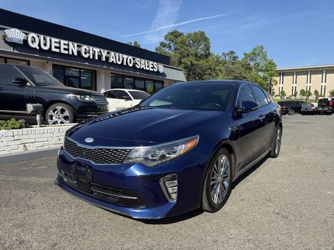 Used 2018 Kia Optima SX w/ Technology Package FWD image 3