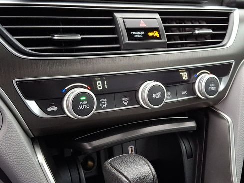 Used 2018 Honda Accord LX image 23