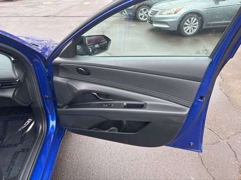 Used 2026 Hyundai Elantra Sport image 8