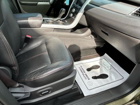 Used 2013 Ford Edge SEL FWD image 12