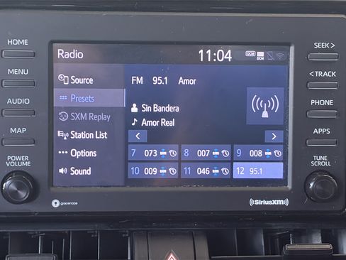 Used 2021 Toyota RAV4 XLE FWD image 28
