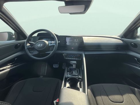 New 2026 Hyundai Elantra SEL Sport FWD image 9