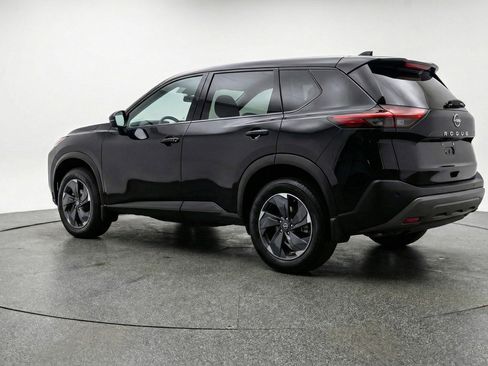 Used 2025 Nissan Rogue SV image 6