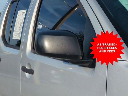Used 2018 Nissan Frontier SV image 12