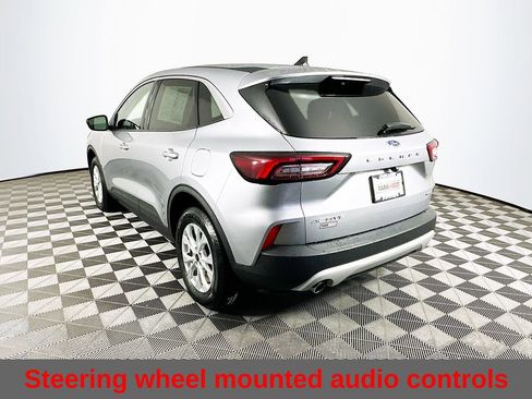 Used 2023 Ford Escape Active image 8