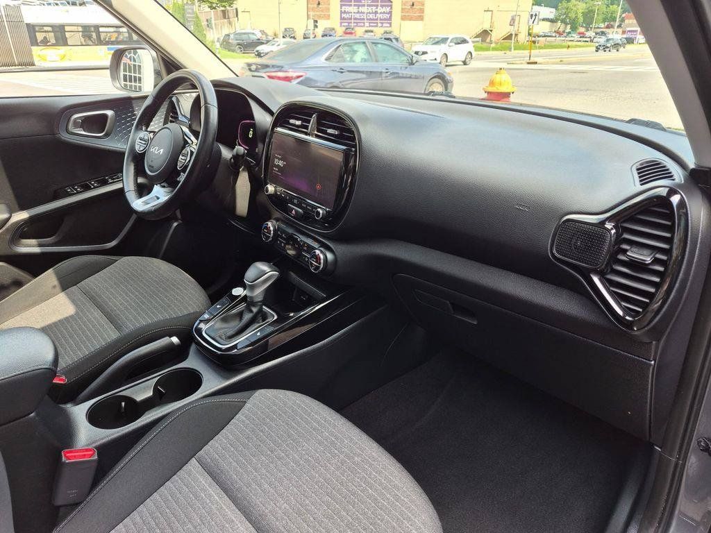 Certified 2023 Kia Soul EX FWD image 25