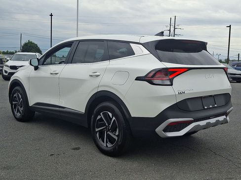 Used 2025 Kia Sportage LX AWD/4WD image 6