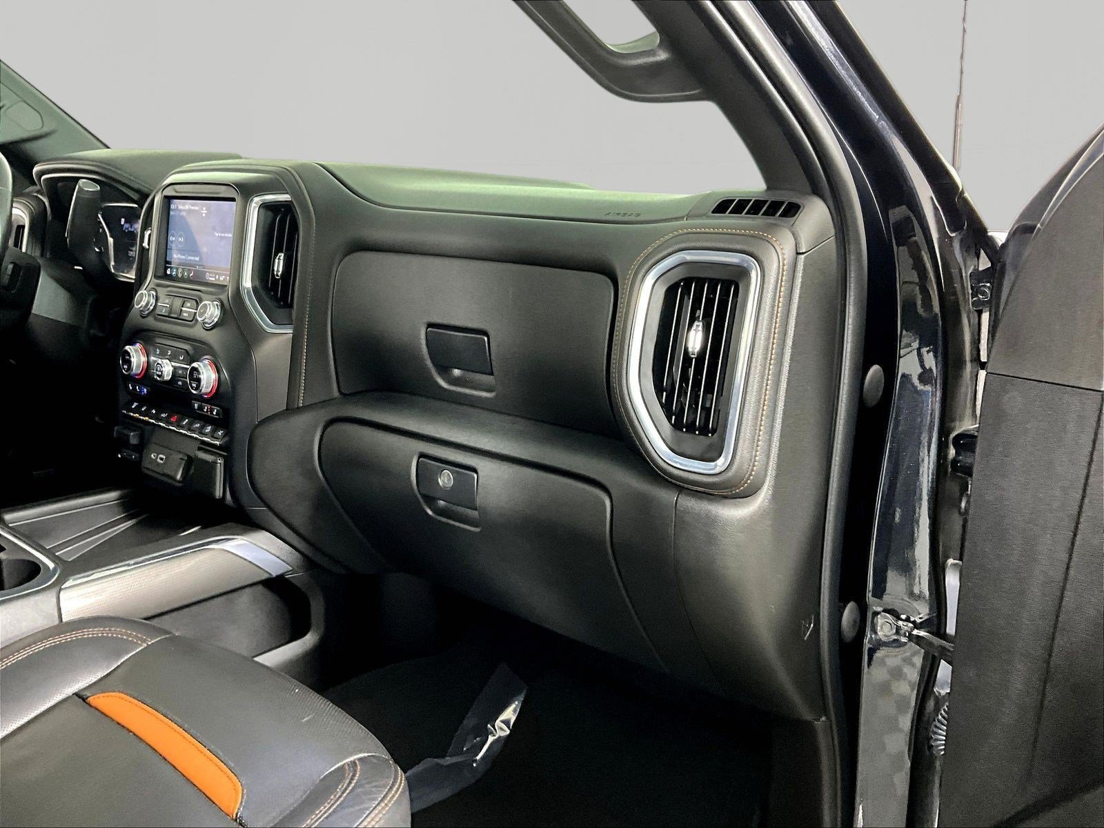 Used 2021 GMC Sierra 3500 AT4 w/ AT4 Premium Plus Package AWD/4WD image 27