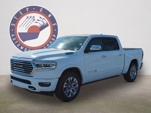 Used 2021 RAM 1500 Limited AWD/4WD image 2