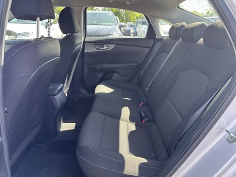 Used 2019 Kia Forte LXS FWD image 14
