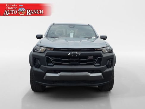 Used 2024 Chevrolet Colorado Trail Boss w/ Technology Package AWD/4WD image 5