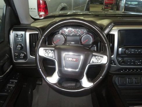 Used 2015 GMC Sierra 1500 SLT w/ SLT Crew Cab Value Package image 38