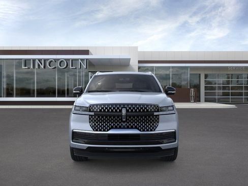 New 2026 Lincoln Navigator Reserve AWD/4WD image 6