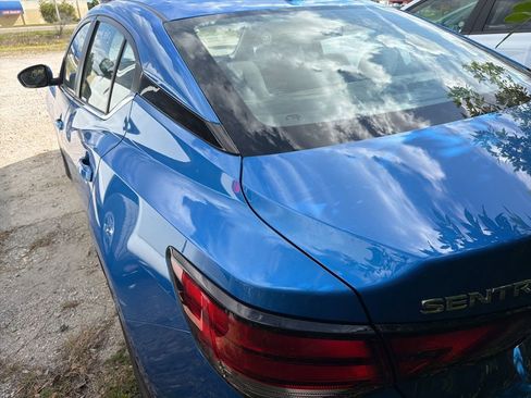 Used 2025 Nissan Sentra SV FWD image 7