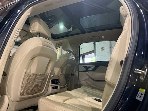 Used 2018 Audi Q7 2.0T Premium Plus w/ Premium Plus Package AWD/4WD image 28