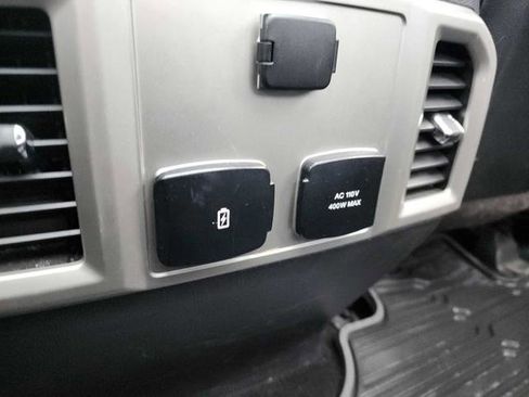 Used 2017 Ford F150 Lariat AWD/4WD image 23