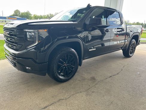 Used 2026 GMC Sierra 1500 Elevation AWD/4WD image 4