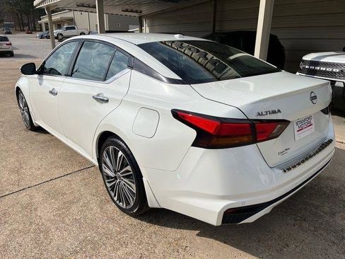 Used 2023 Nissan Altima 2.5 SL FWD image 5