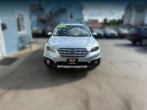 Used 2016 Subaru Outback 2.5i Limited AWD/4WD image 7