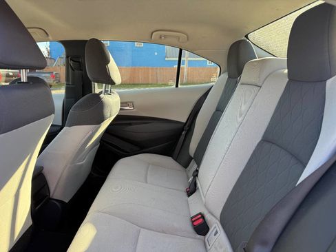 Used 2020 Toyota Corolla LE image 24