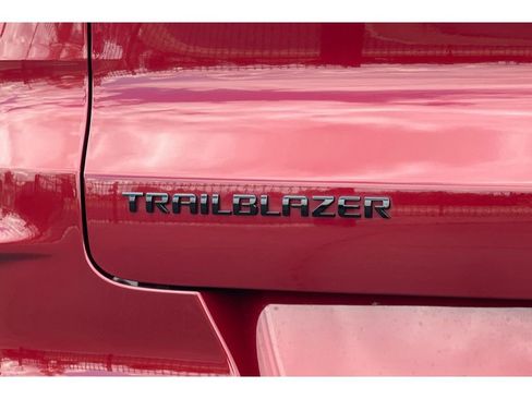 Used 2023 Chevrolet TrailBlazer RS w/ Sun and Liftgate Package FWD image 48