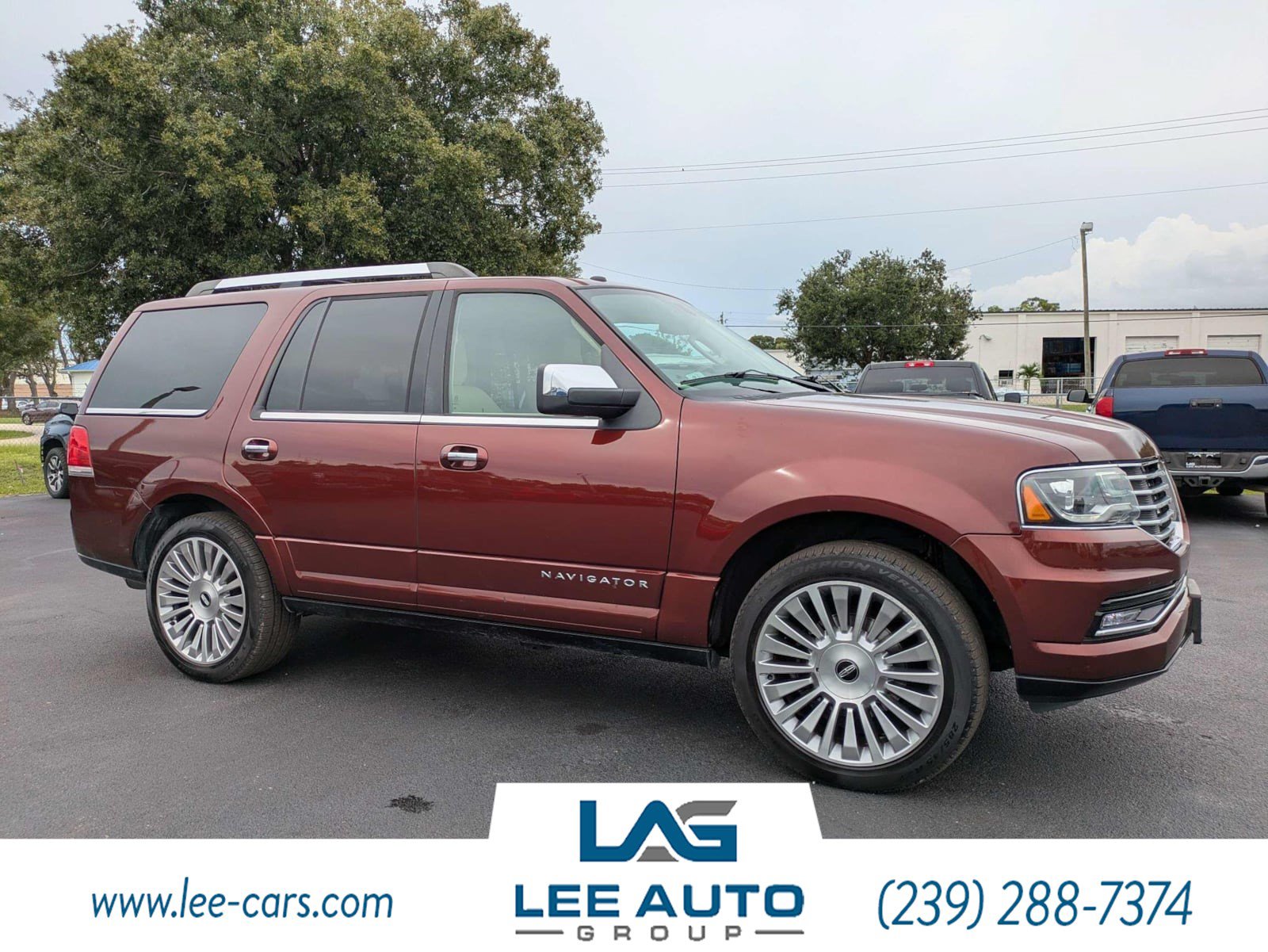 Used 2015 Lincoln Navigator 4WD w/ Equipment Group 101A Reserve image 1