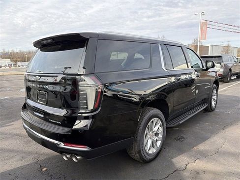 New 2026 Chevrolet Suburban Premier w/ Sun And Tow Package image 10