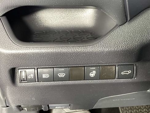 Used 2024 Toyota RAV4 XLE w/ Convenience Package AWD/4WD image 15