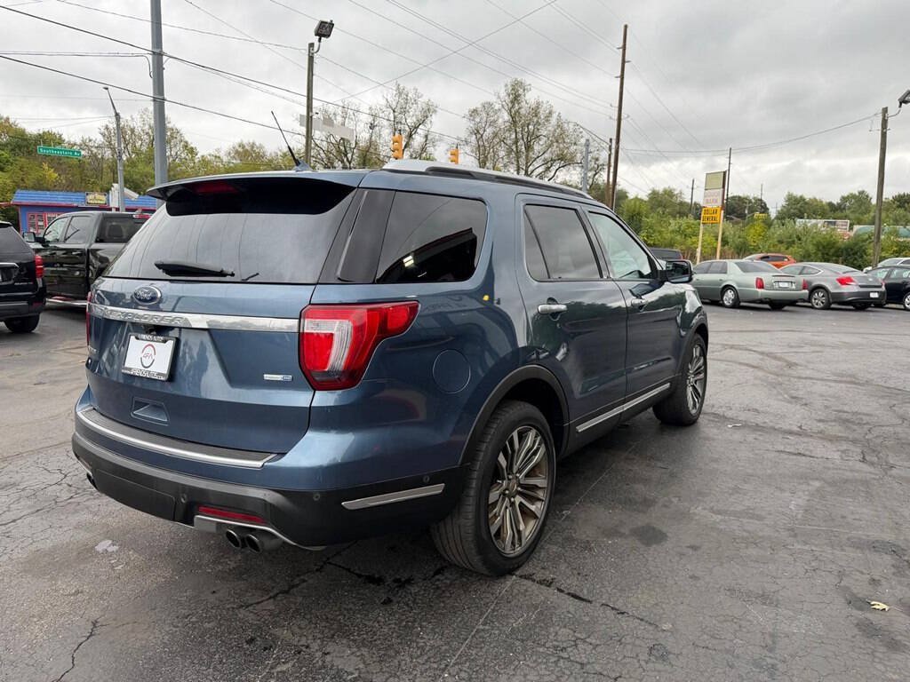 Used 2018 Ford Explorer Platinum AWD/4WD image 4