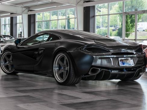 Used 2017 McLaren 570S RWD image 16