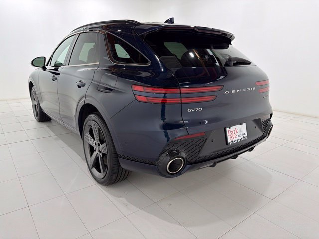 Used 2022 Genesis GV70 3.5T Sport w/ Sport Prestige Package AWD/4WD image 3