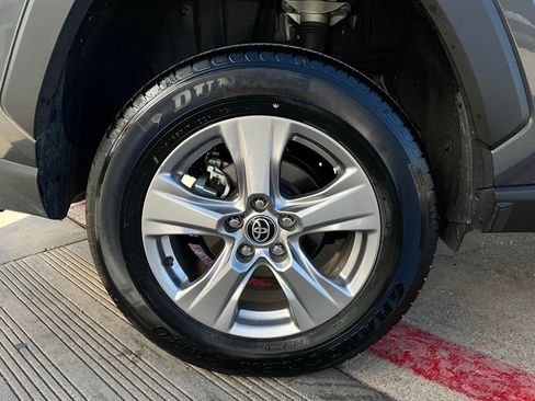 Used 2025 Toyota RAV4 XLE image 9