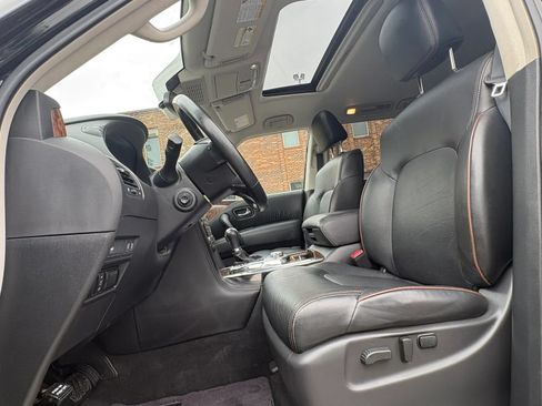 Used 2020 Nissan Armada SL w/ Premium Package AWD/4WD image 2