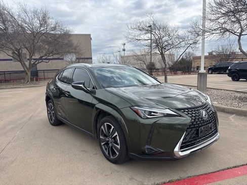 Used 2022 Lexus UX 250h w/ Premium Package image 3