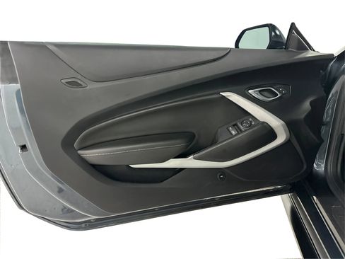 Used 2021 Chevrolet Camaro SS image 20