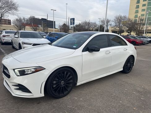 Used 2022 Mercedes-Benz A 220 A 220 w/ AMG Line image 1