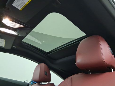Used 2024 BMW M440i Coupe w/ Shadowloine Package RWD image 24