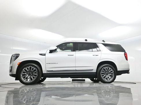 Used 2023 GMC Yukon Denali Ultimate AWD/4WD image 82