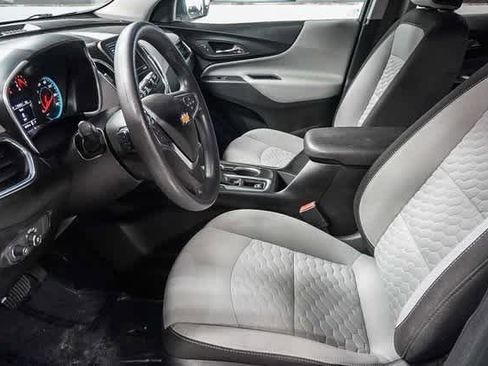 Used 2019 Chevrolet Equinox LS image 19