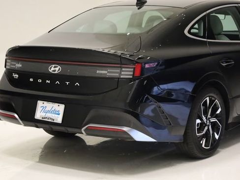 Used 2025 Hyundai Sonata SEL FWD image 6