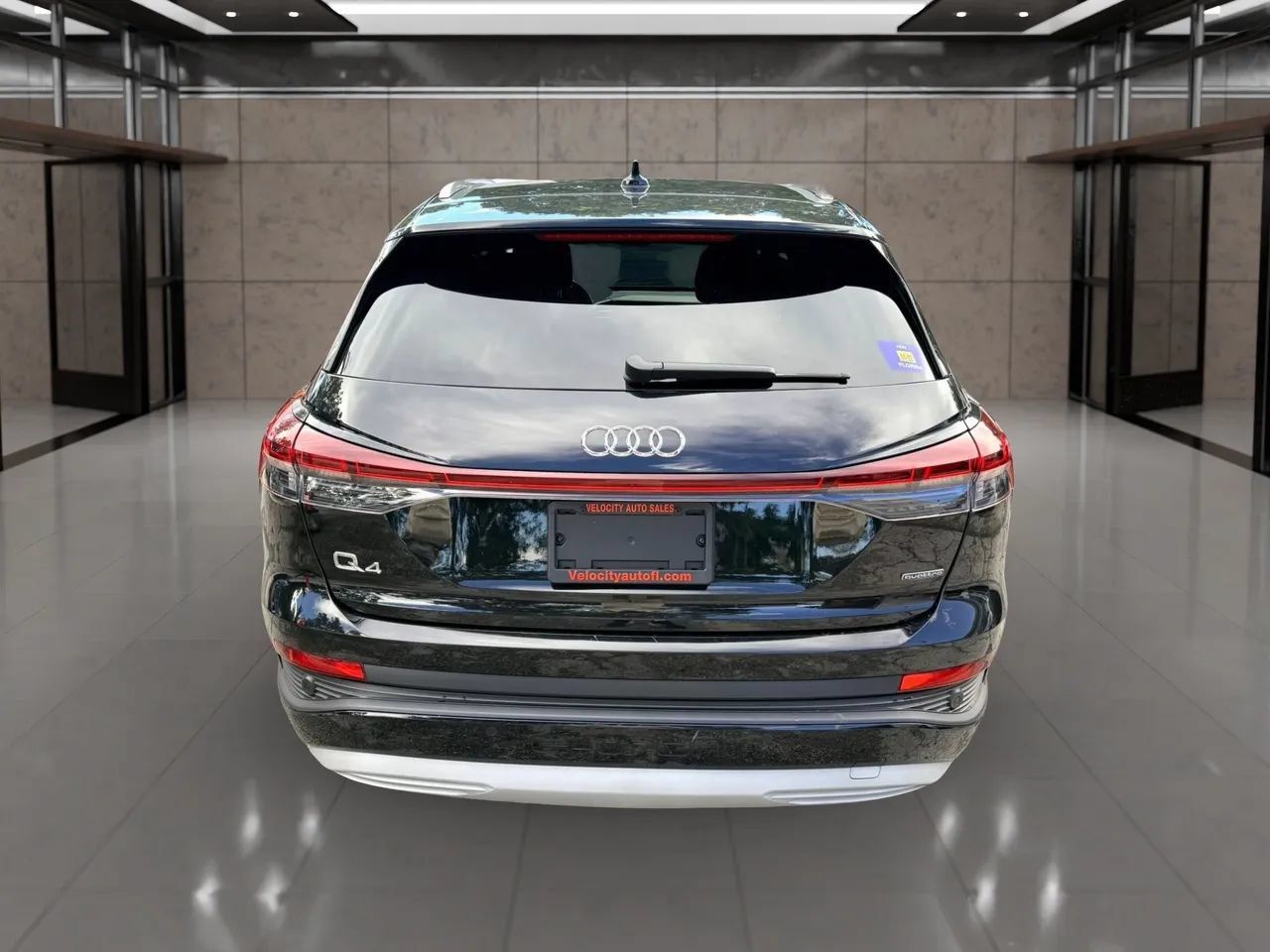 Used 2022 Audi Q4 e-tron Prestige AWD/4WD image 4