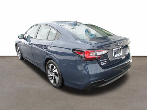 Used 2025 Subaru Legacy Premium image 3